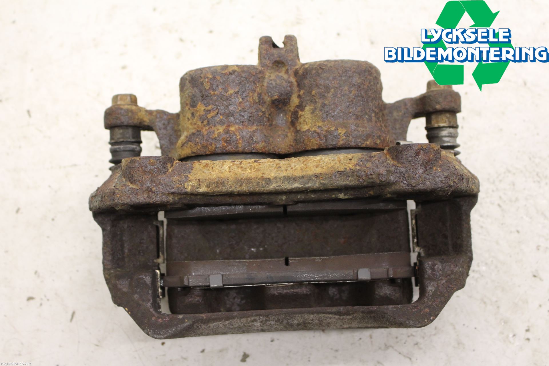 Nissan NAVARA 05-16 Bromsok Fram Höger