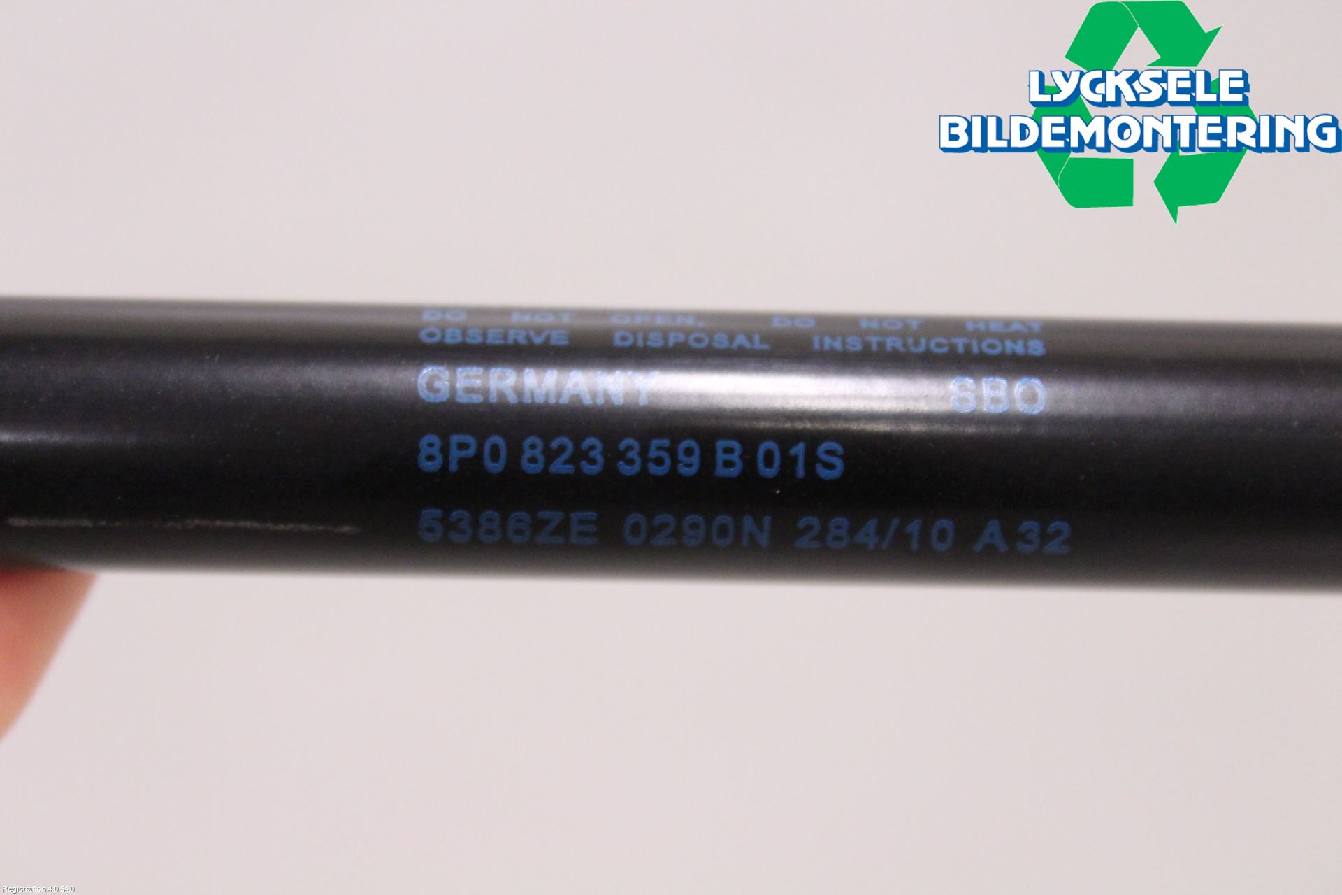 Audi A3/S3 05-13 Gasfjäder Motorhuv