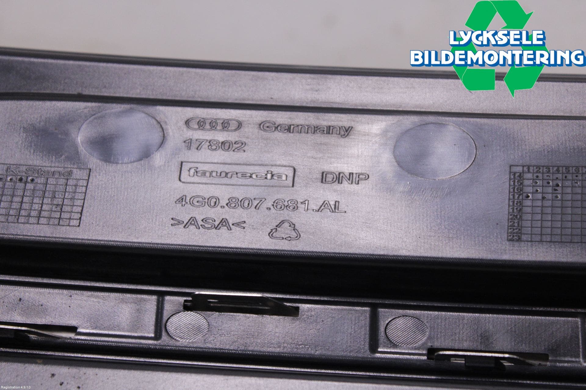 Audi A6 ALLROAD 12-18 Grilldel Vänster