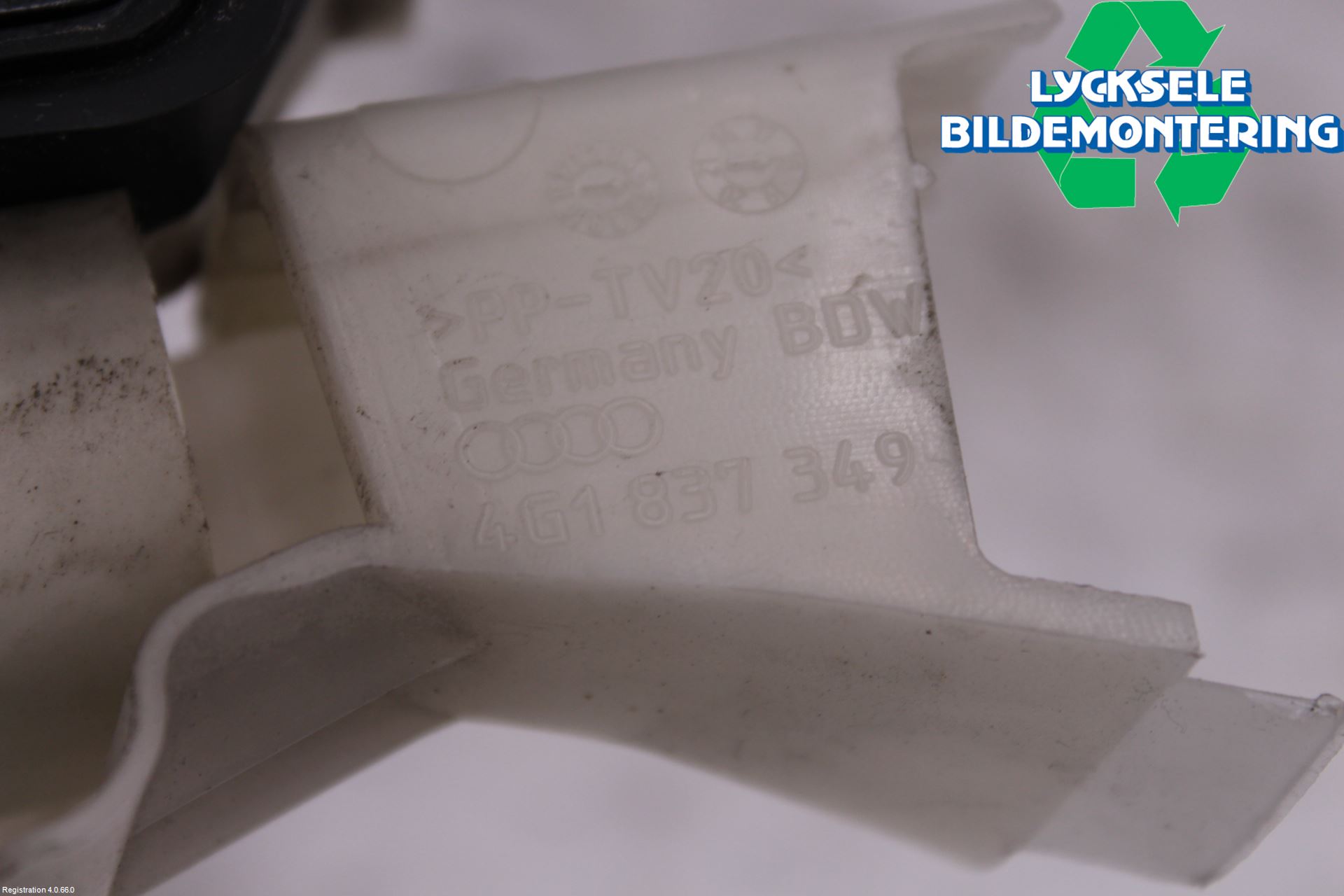 Audi A6 ALLROAD 12-18 Låskista-Dörrlås