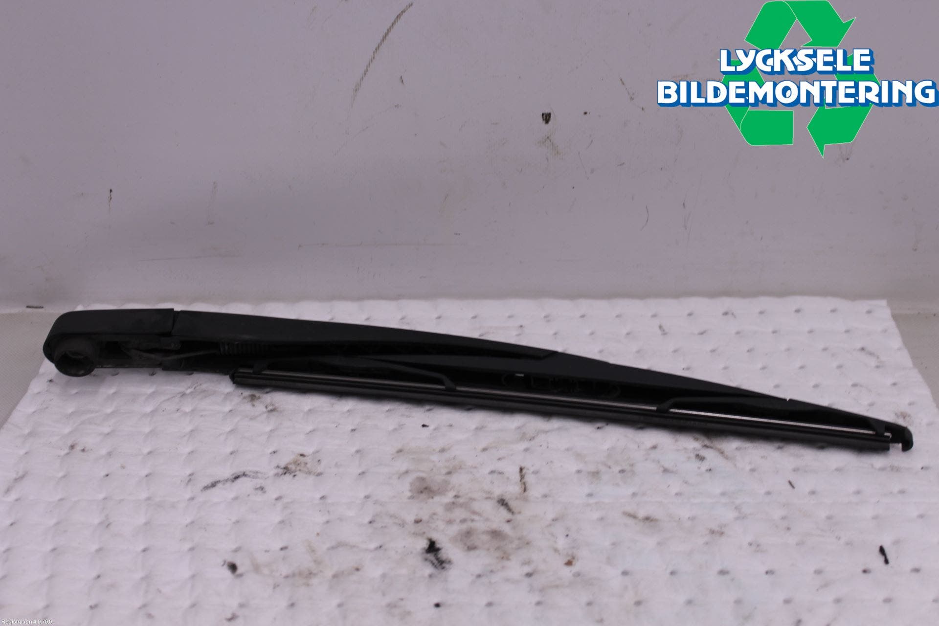 Peugeot 208 12-15 Torkararm-Bakruta