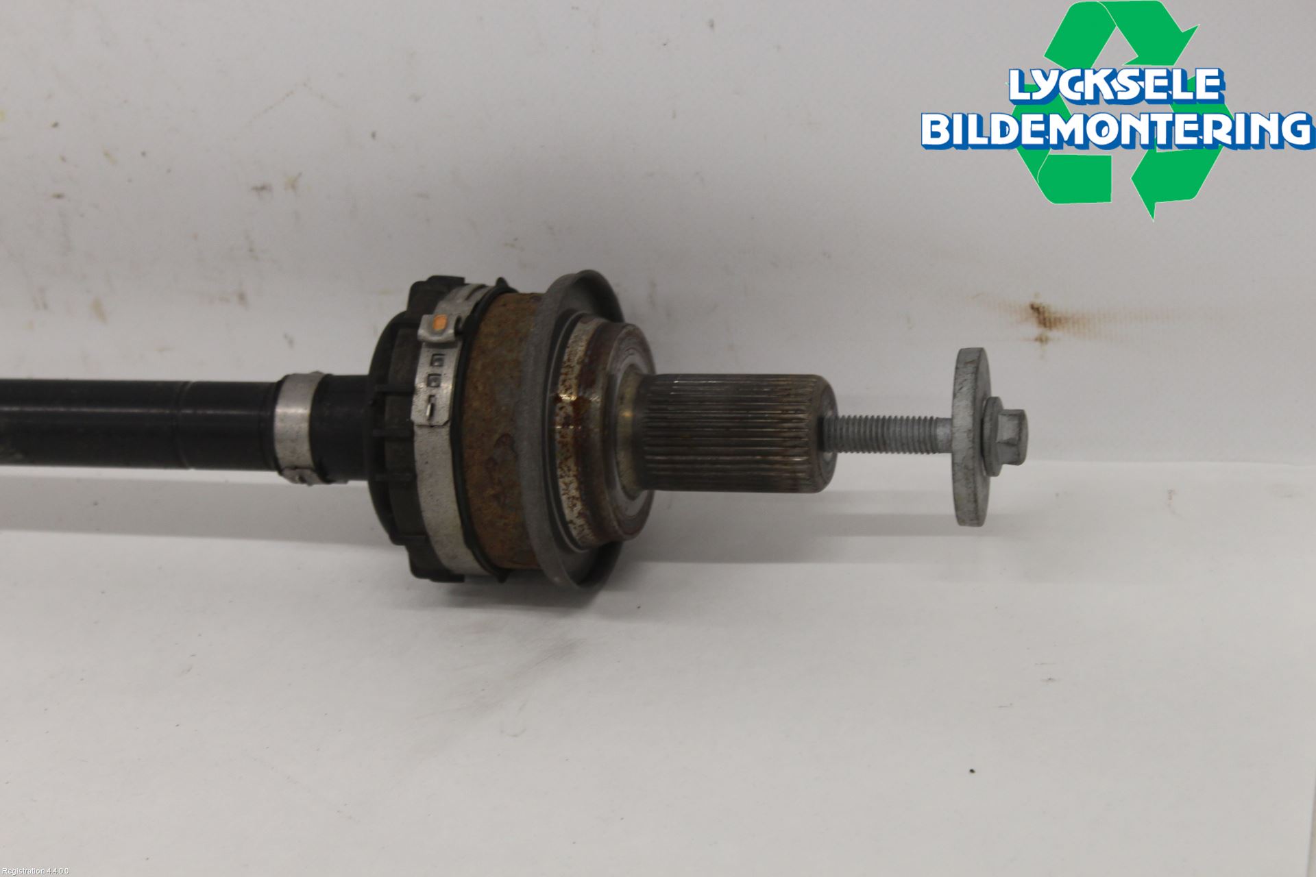 Volvo XC60 18- Drivaxel Bak Vänster