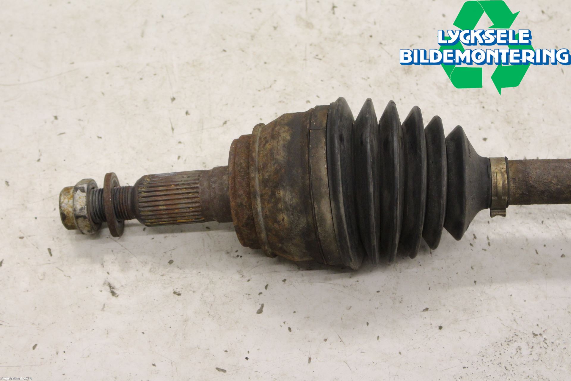 Cadillac ESCALADE Drivaxel Fram Höger