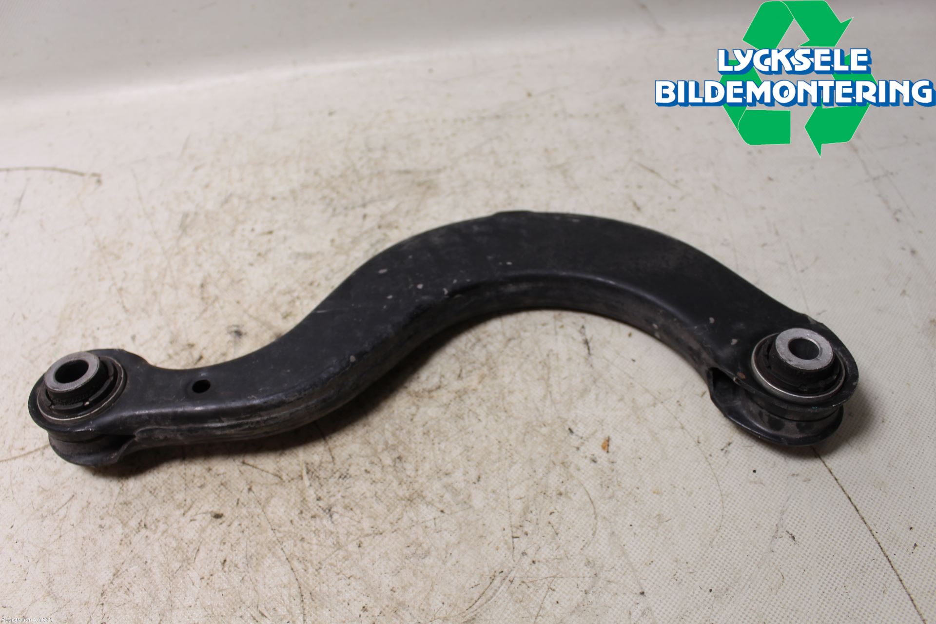 Volkswagen VW TIGUAN 16-24 Bärarm Bak Höger