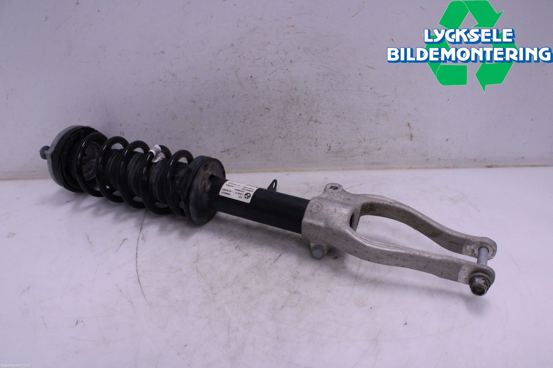 BMW 5 G30/G31/F90 17-23 Fjäderben Fram Vänster