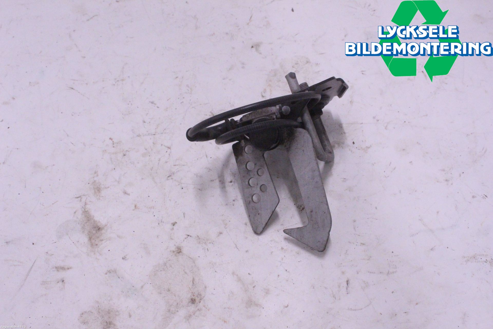BMW 5 F10/F11/F18 09-17 Huv Spärr