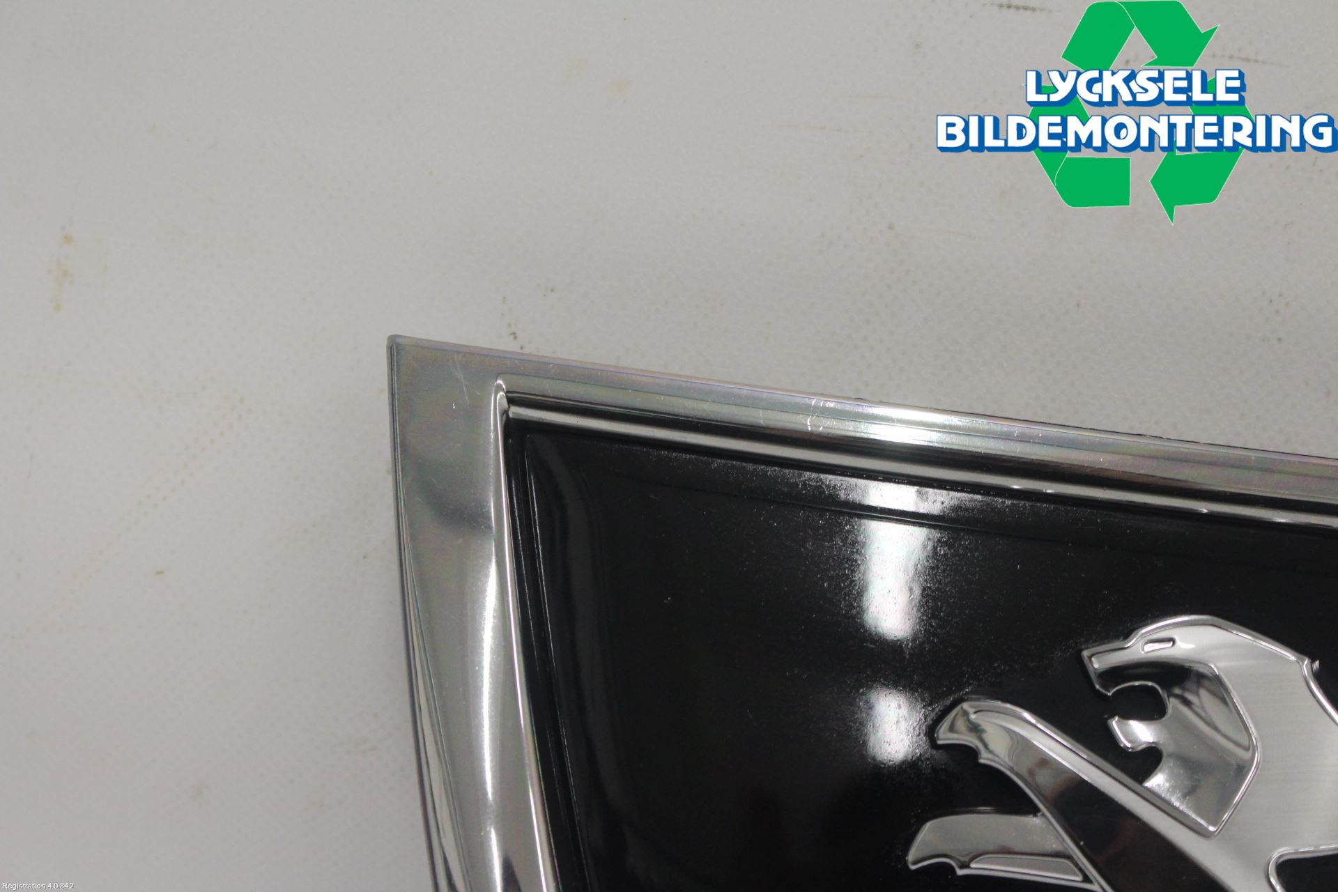 Peugeot 3008 09-16 Emblem