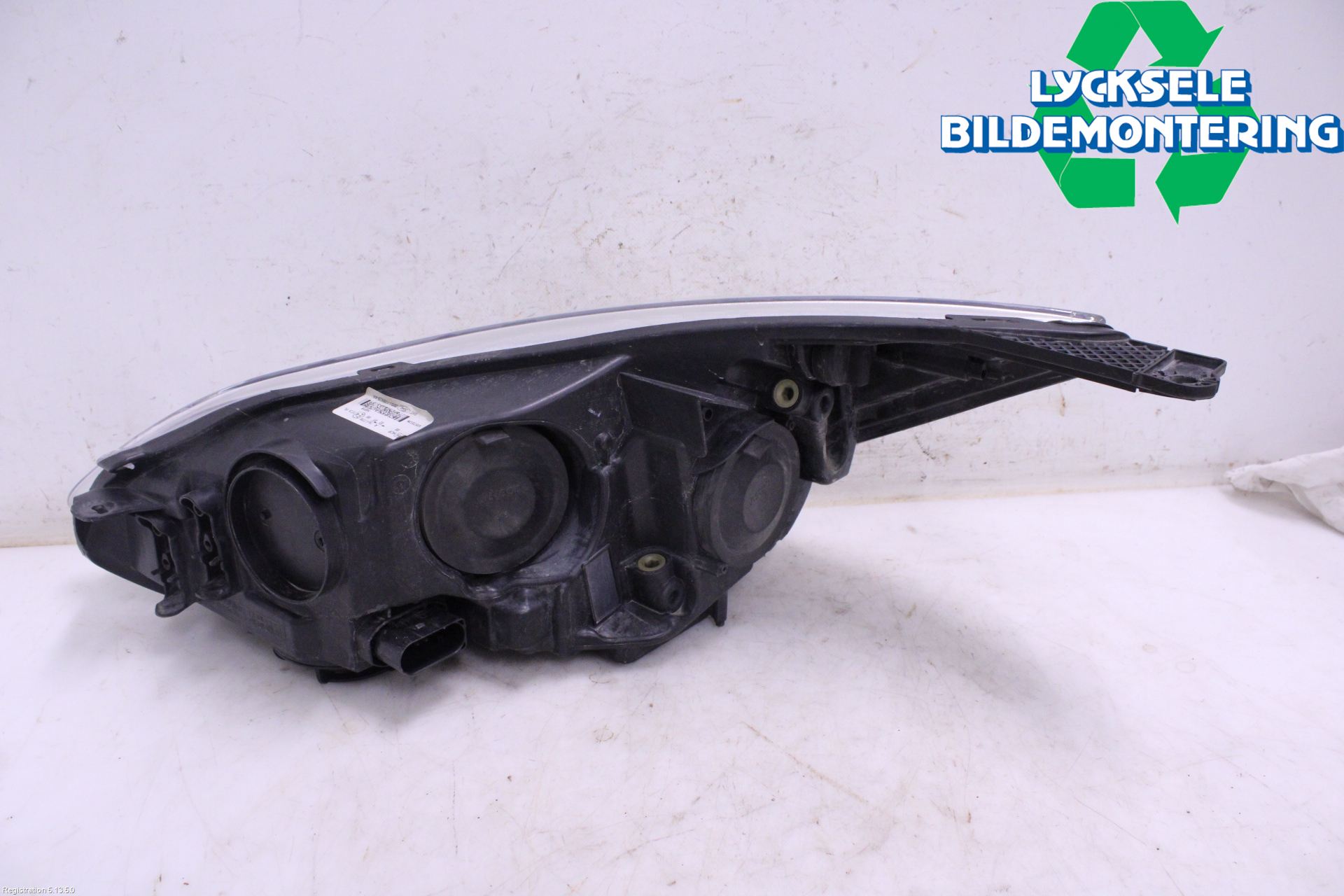 Ford FOCUS 11-14 Strålkastare Höger