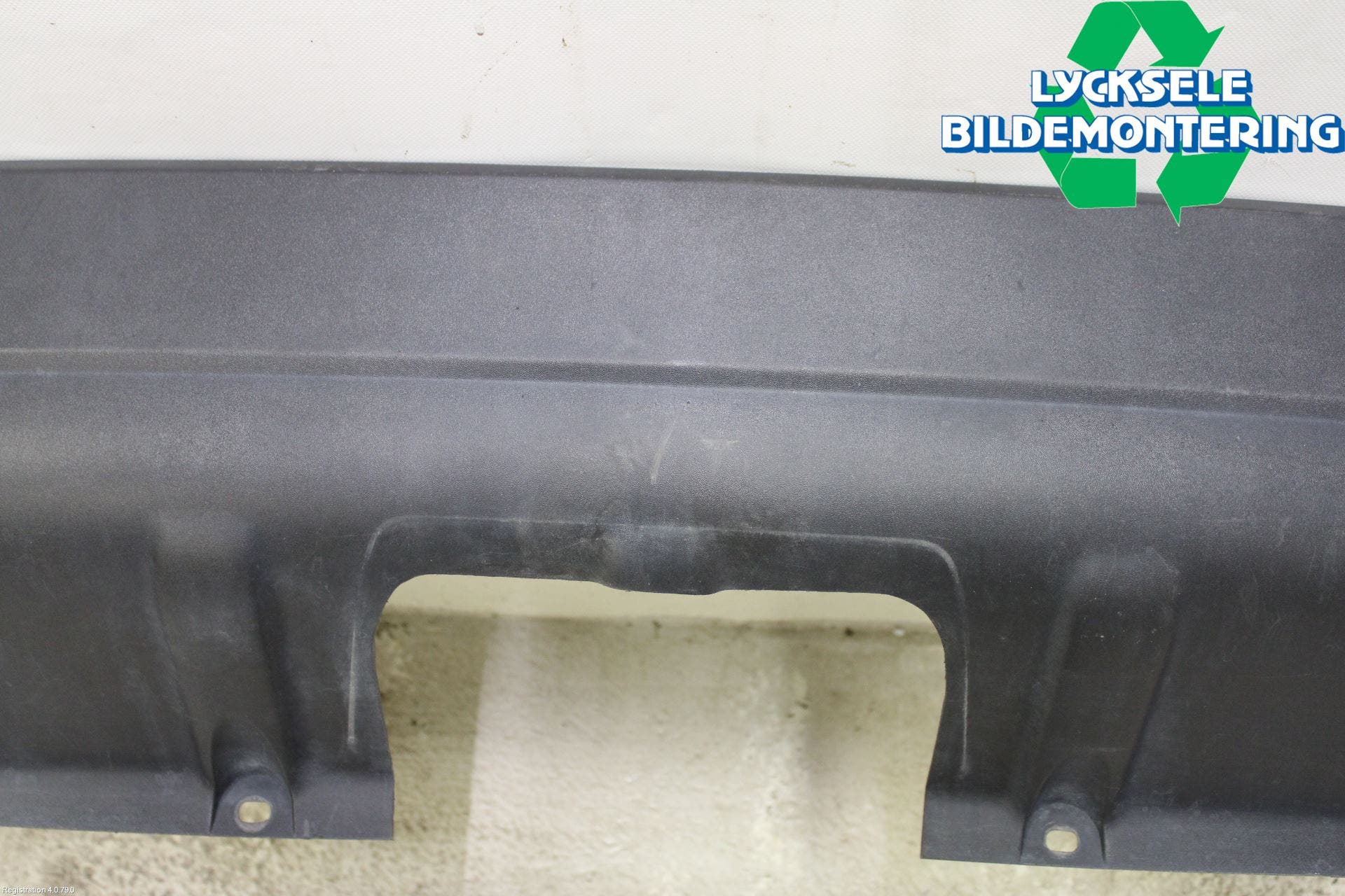 Volvo XC60 09-13 Stötfångarbeklädnad Bak