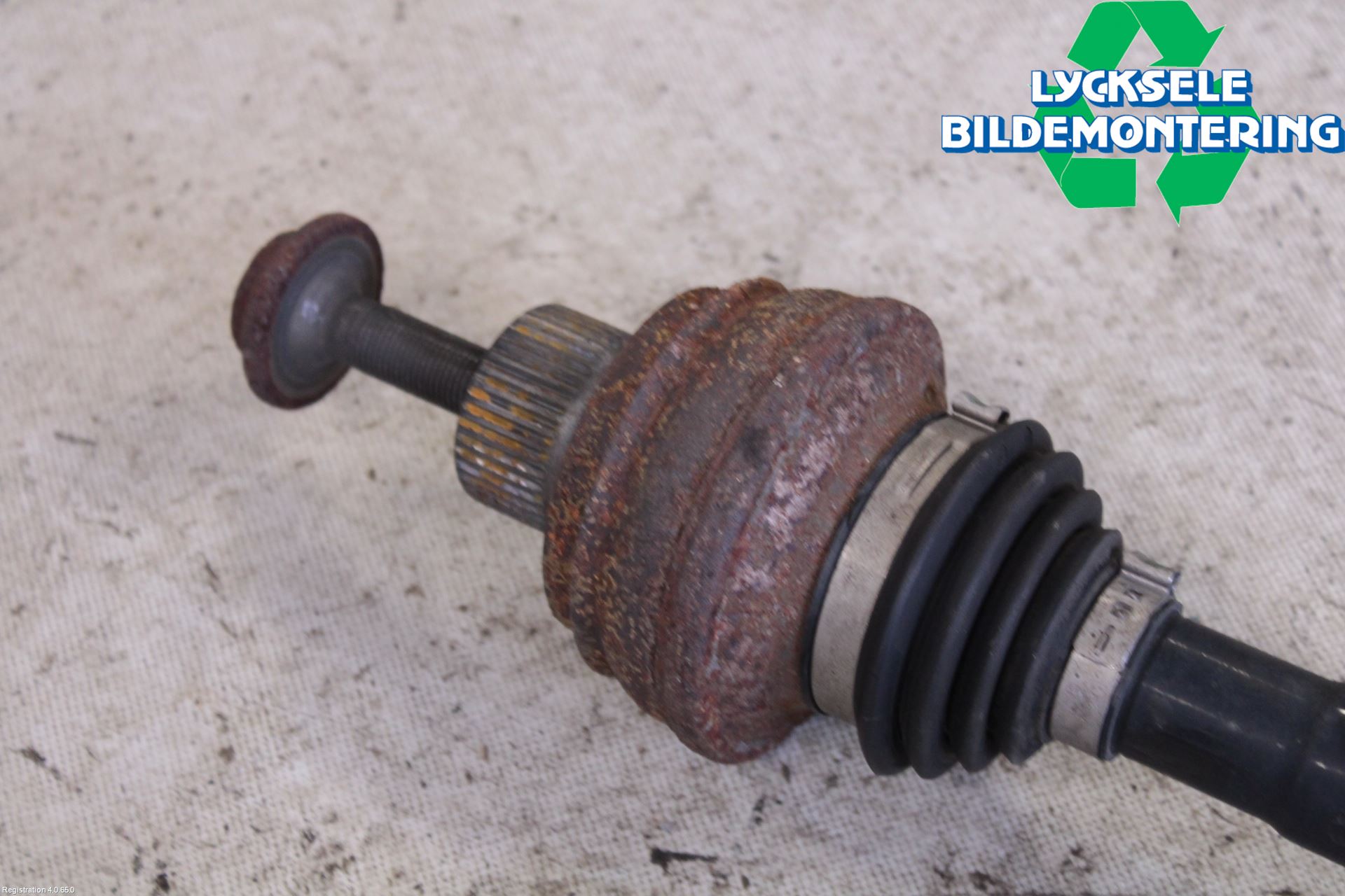 Audi A6 ALLROAD 12-18 Drivaxel Bak Vänster