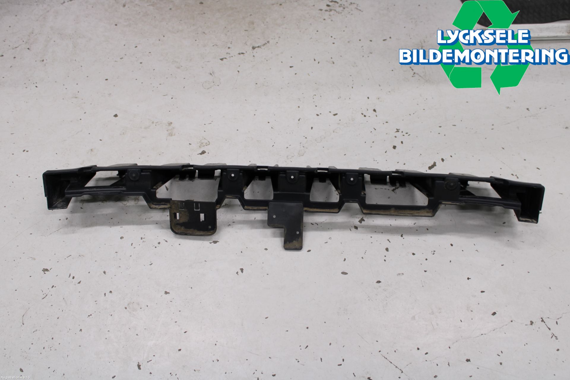 Ford KUGA 13-16 Stötfångare Deformelement Bak