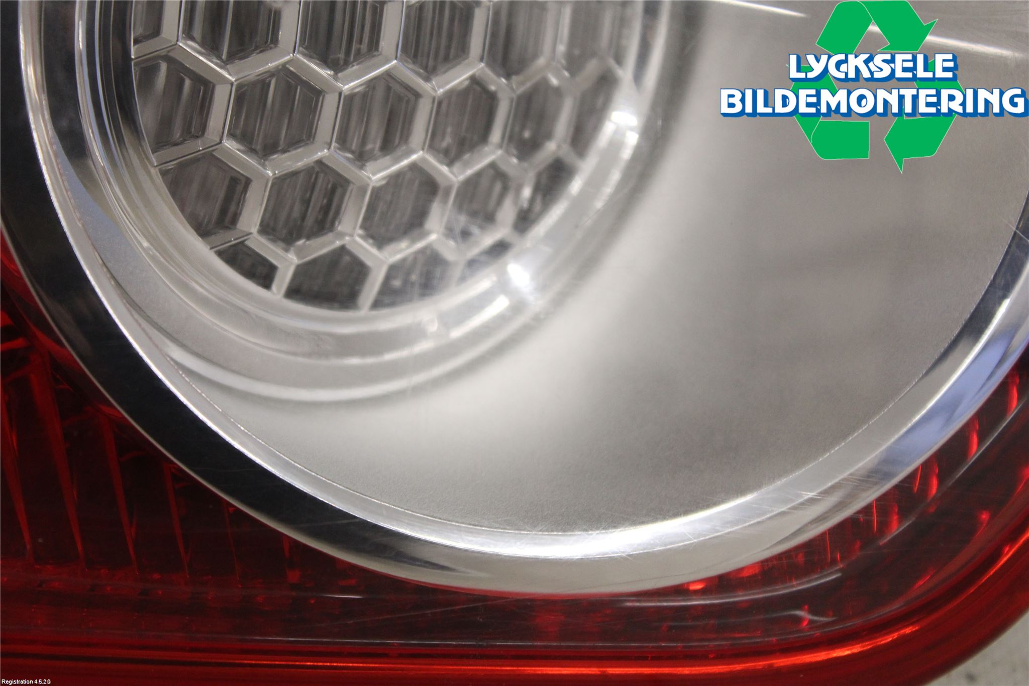 Ford KUGA 08-12 Bakljus Lucka Vä