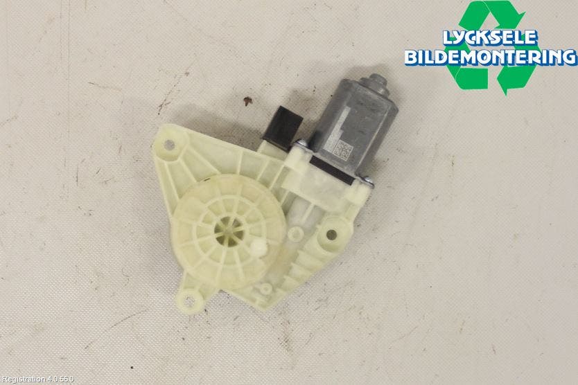 Volkswagen VW PASSAT 15-19 Fönsterhissmotor