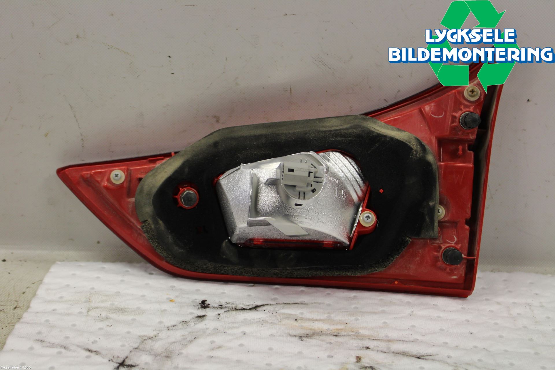 Toyota AURIS 13-19 Bakljus Lucka Vä