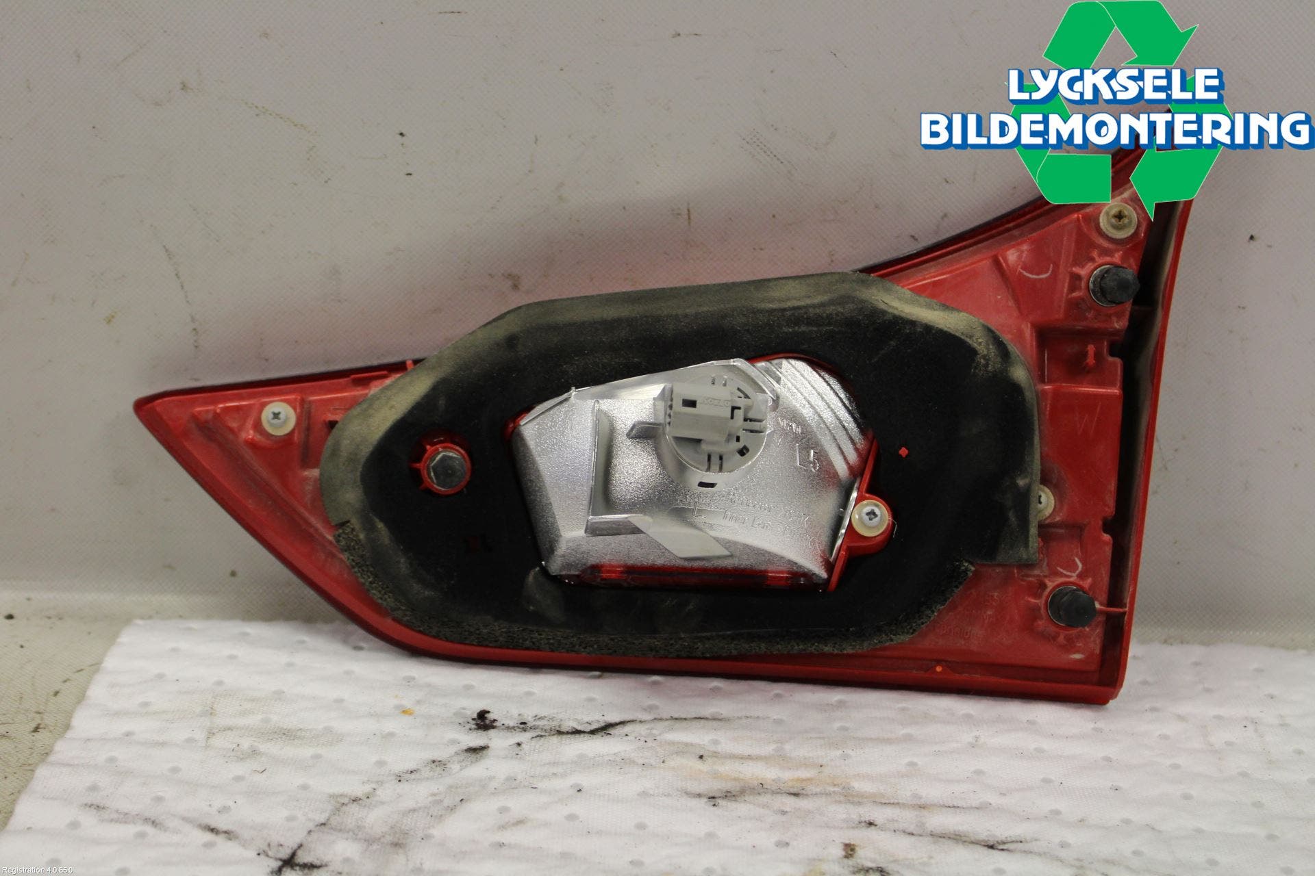 Toyota AURIS 13-19 Bakljus Lucka Vä