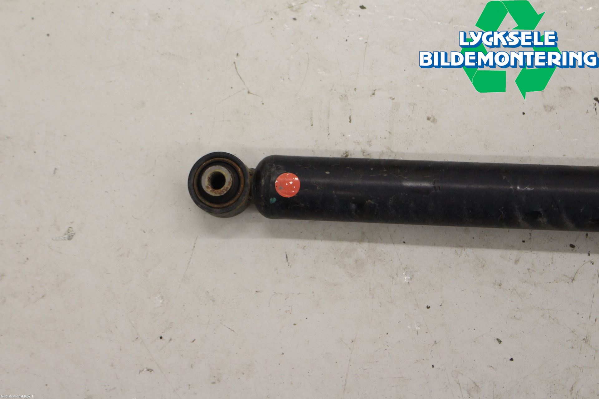 Nissan JUKE 14-19 Stötdämpare Bak