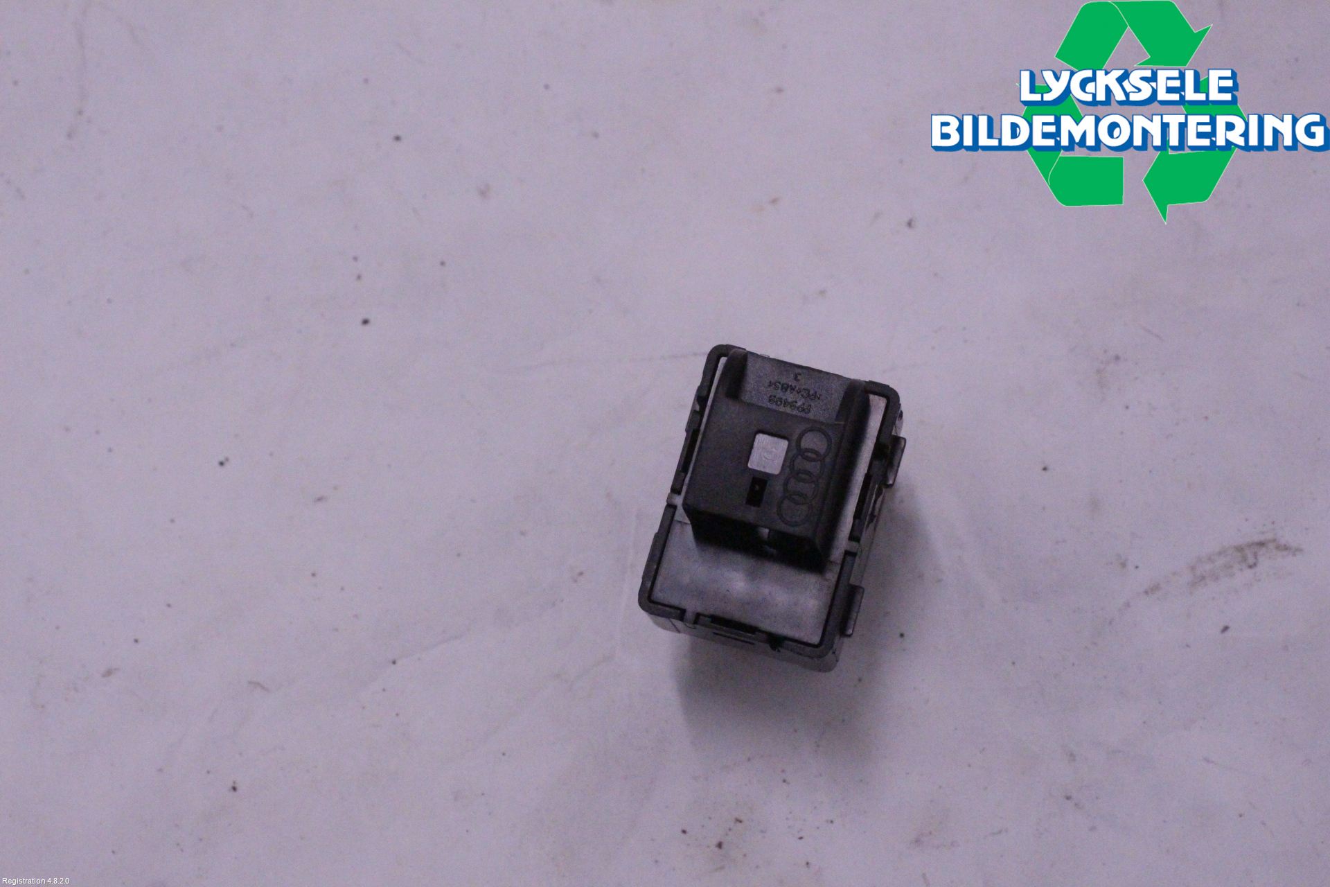 Audi A6 F2/C8 19- Strömställare Elhiss