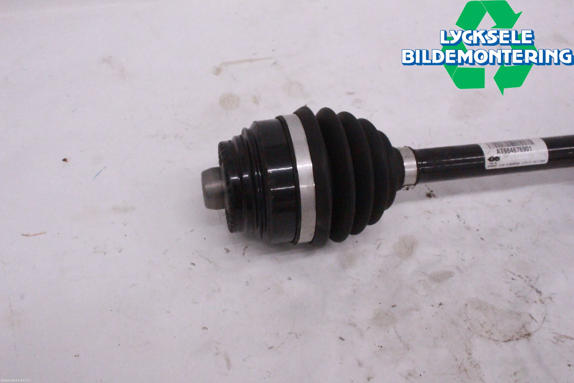BMW 5 G30/G31/F90 17-23 Drivaxel Fram Vänster