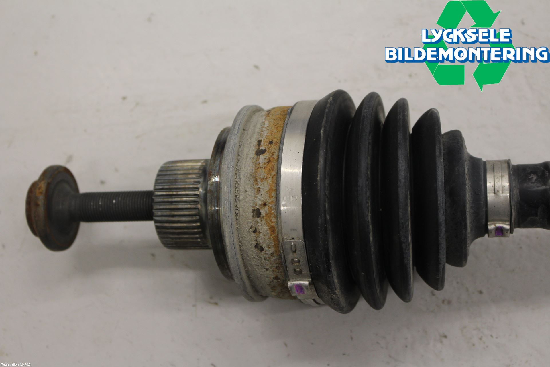 Audi A6 F2/C8 19- Drivaxel Fram Vänster