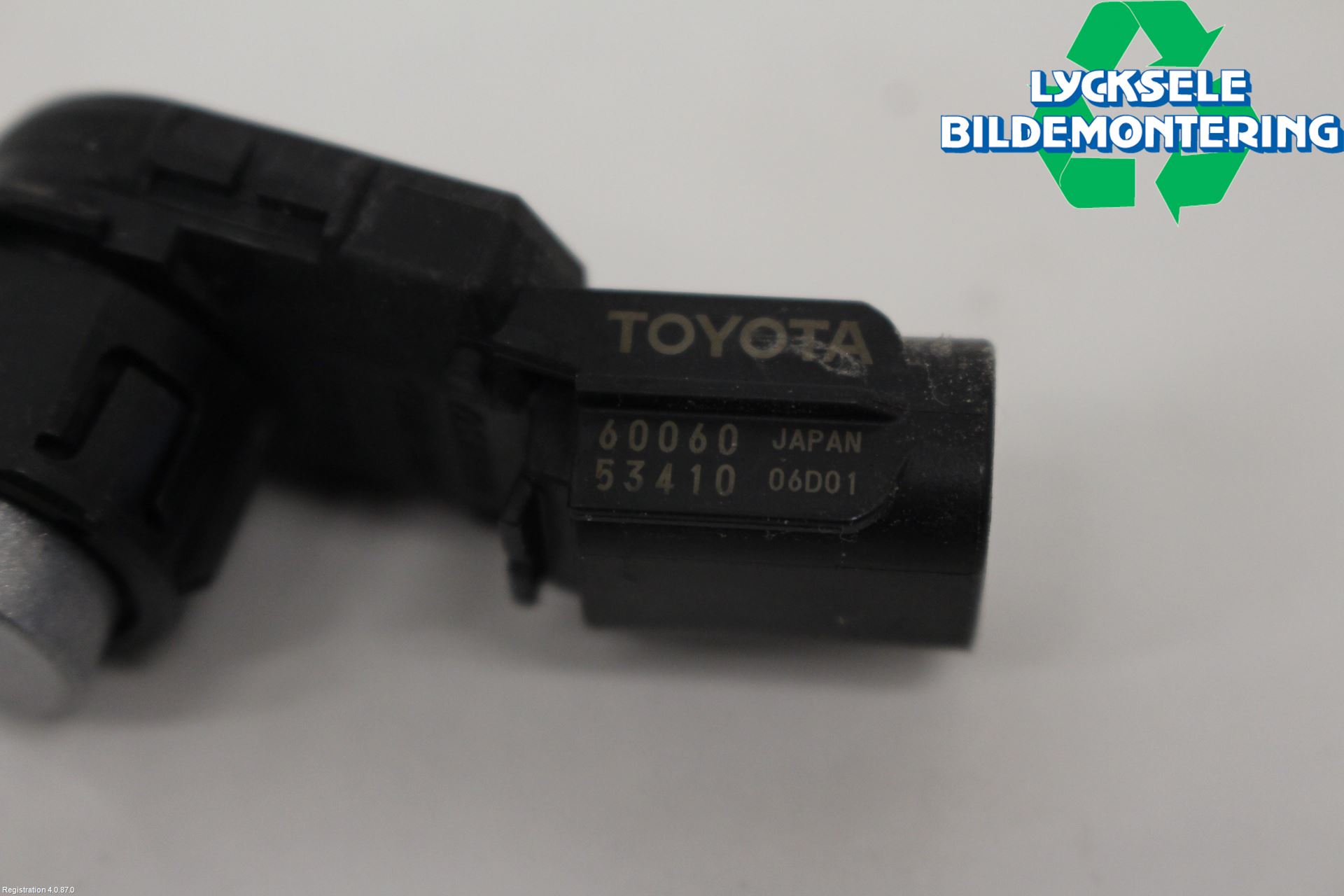 Toyota RAV4 19- Parkeringshjälp Frontsensor