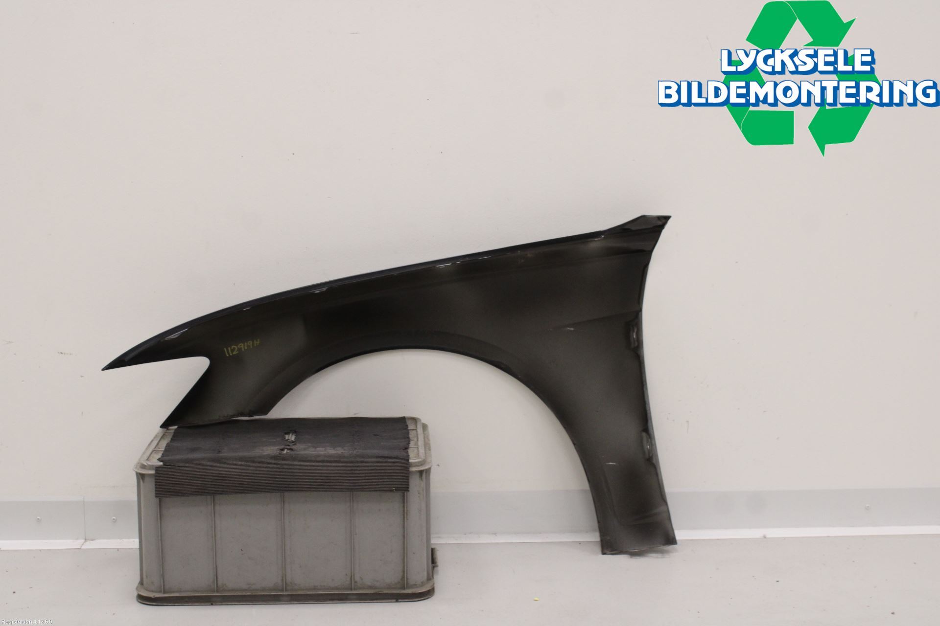 Audi A6 F2/C8 19- Skärm Fram Höger