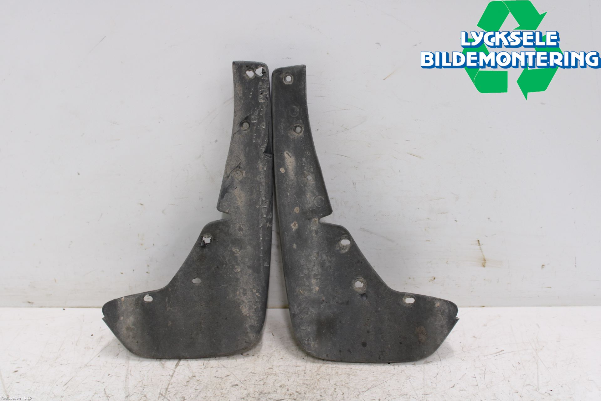 Volvo S70/V70/XC  97-00 Stänkskydd