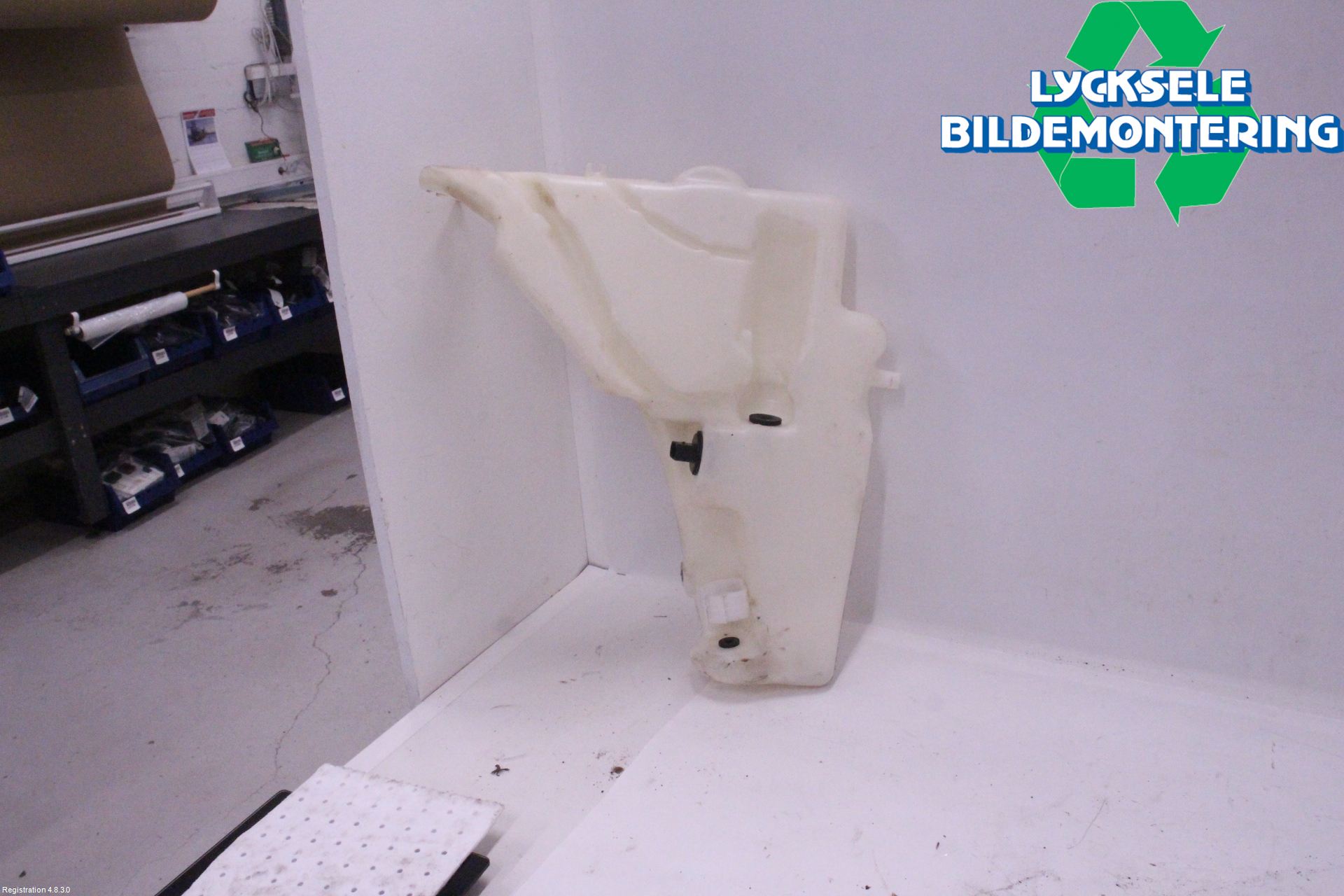 Audi A5 07-16 Spolartank Vindruta-Strål