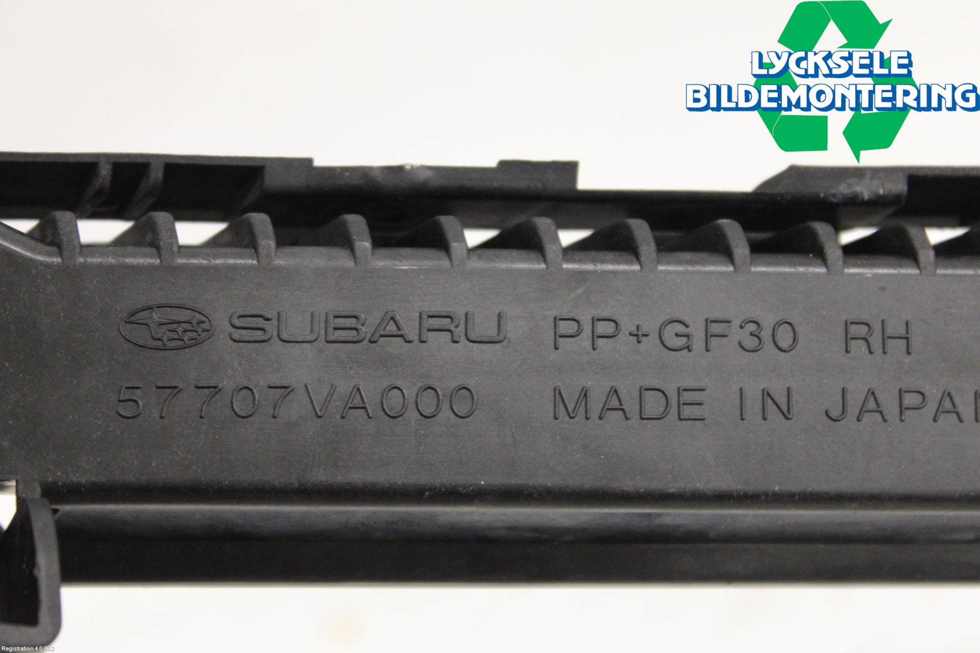 Subaru LEVORG 14-20 Strålkast Fästsarg