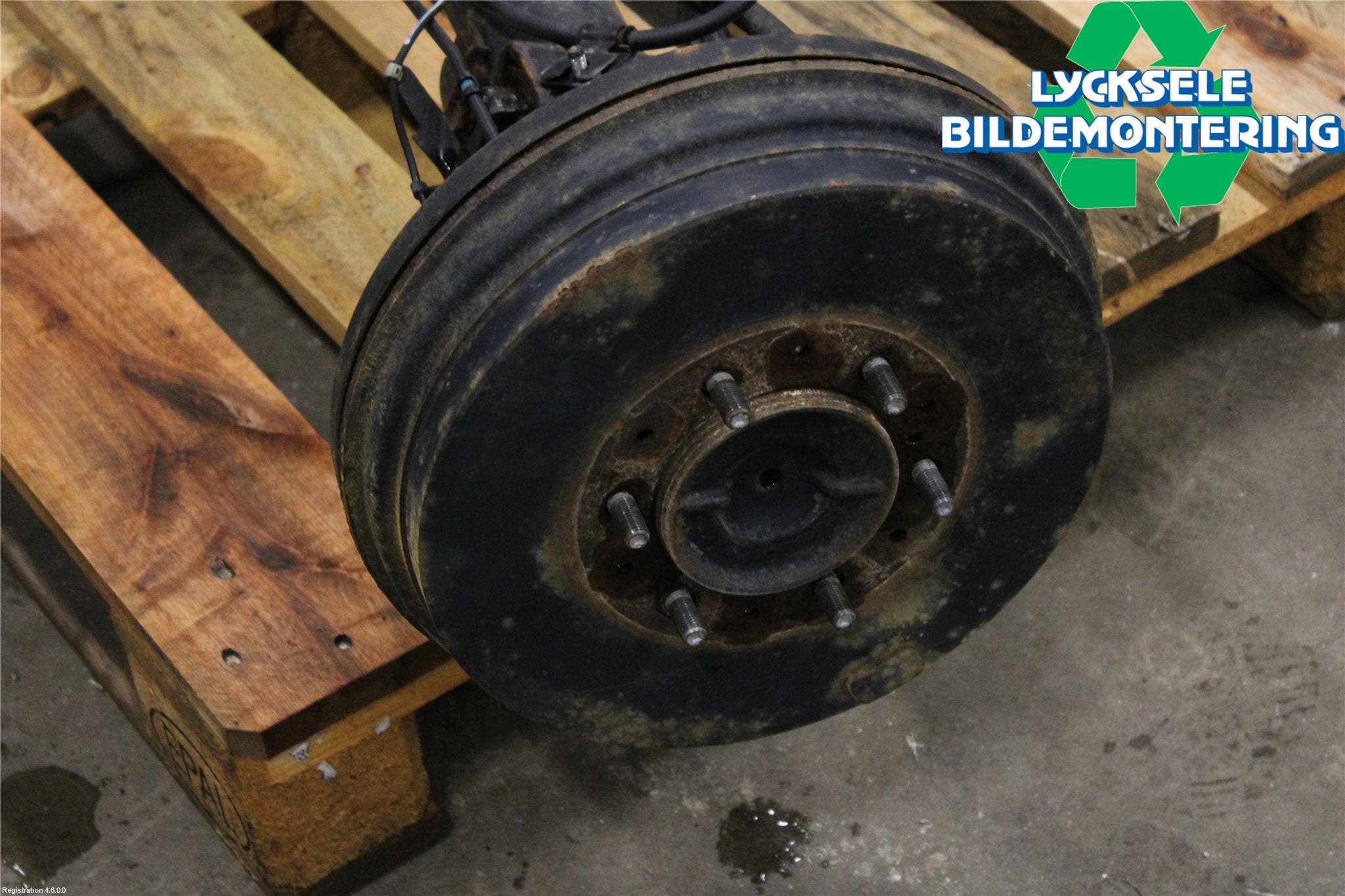 Toyota HILUX 16- Bakaxel