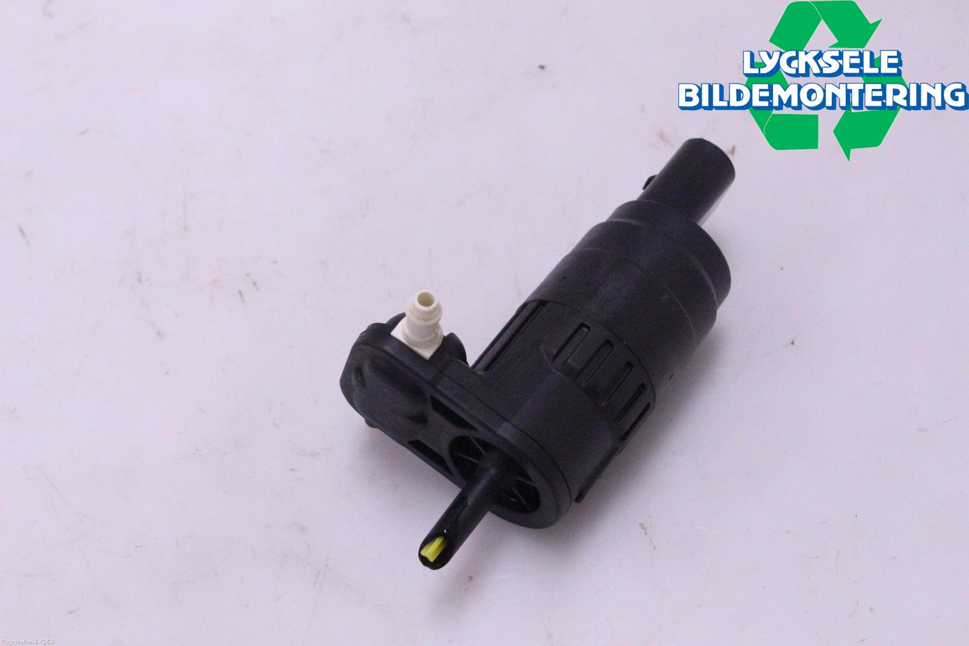 Volkswagen VW GOLF / E-GOLF VIII 20- Spolarpump Vindruta