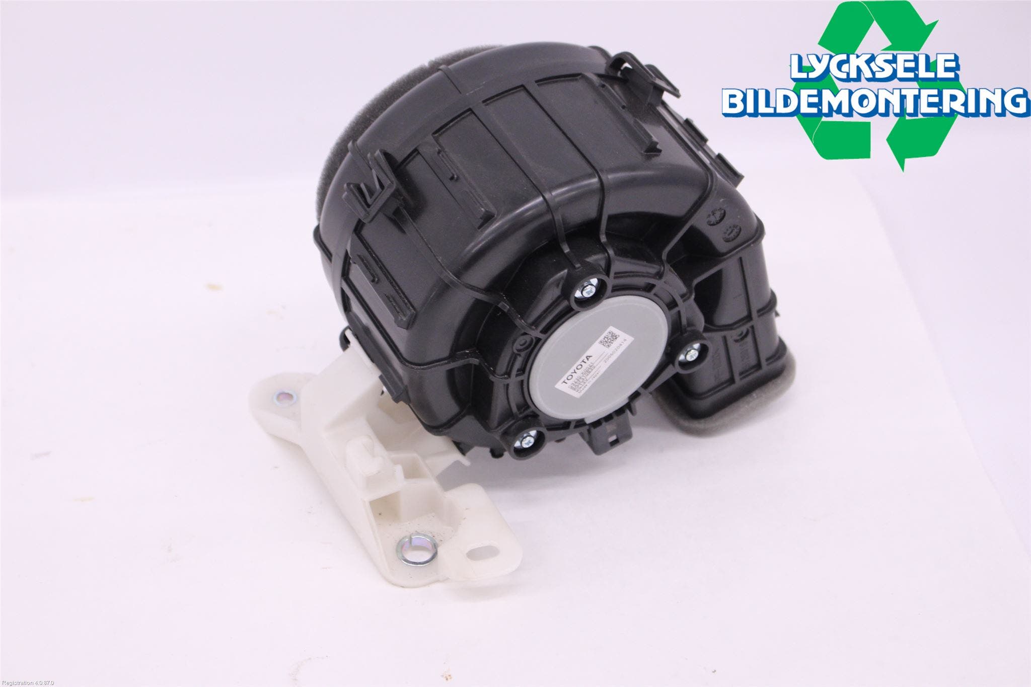 Toyota YARIS XP21 20- Kylfläkt El