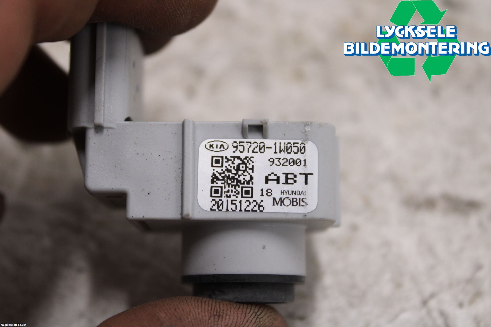 Kia RIO 12-16 Parkeringshjälp Backsensor