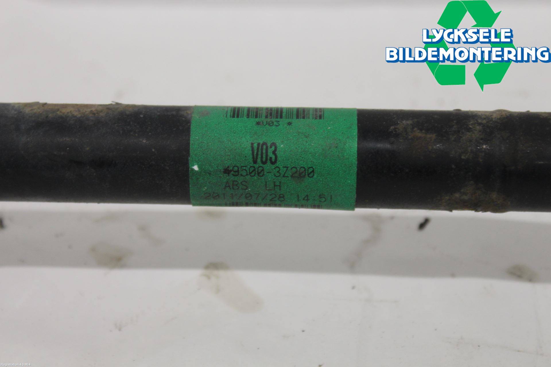 Hyundai i40 08-15 Drivaxel Fram Vänster