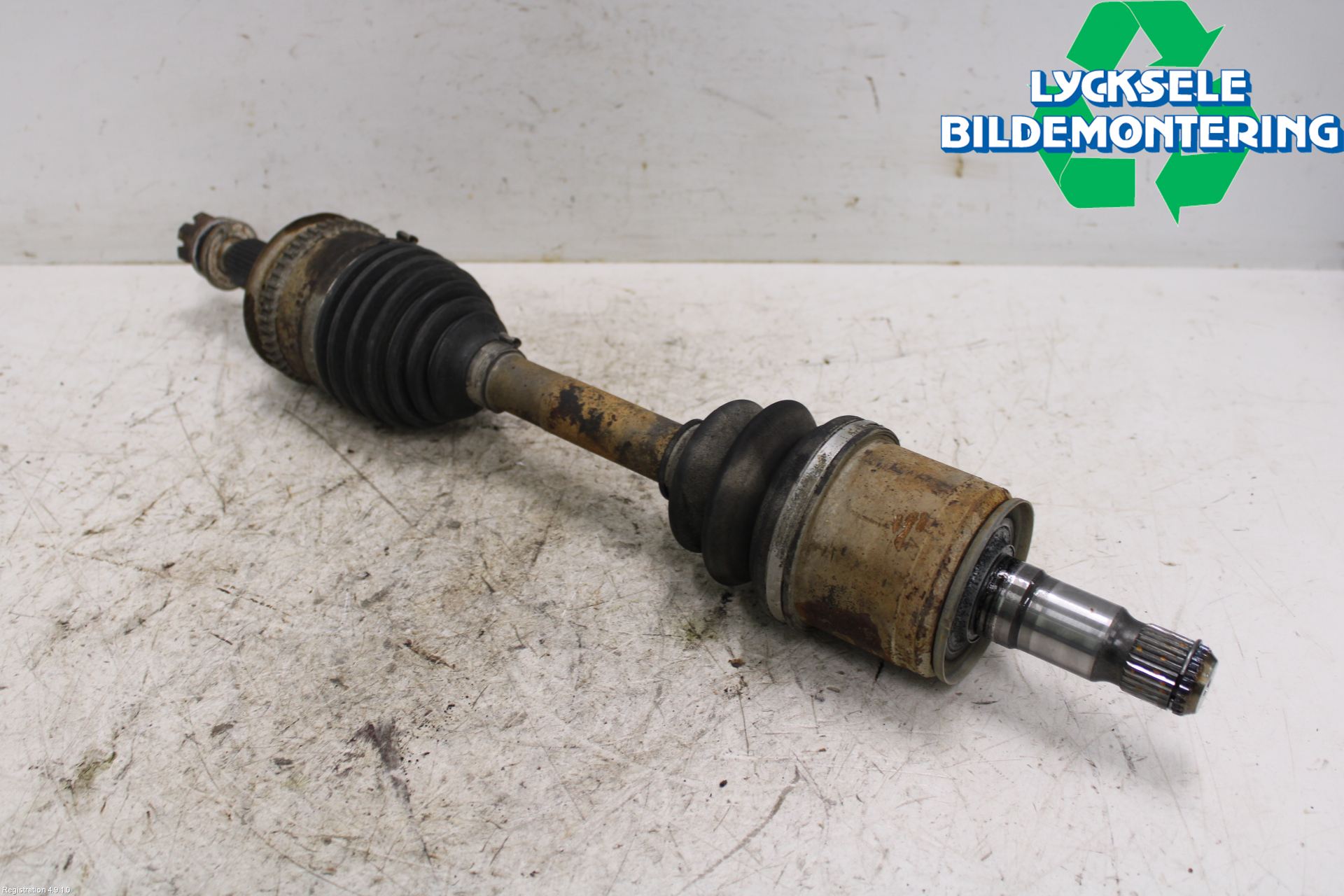 Mitsubishi L200 16-23 Drivaxel Fram Vänster