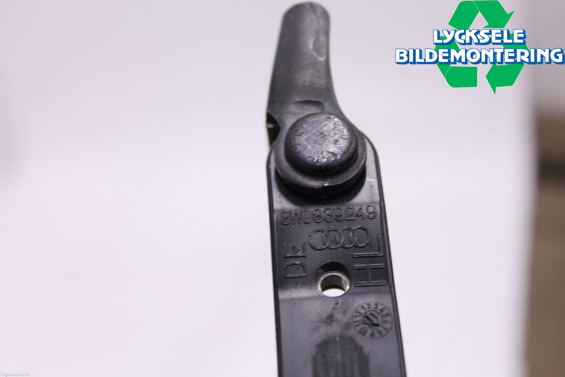 Audi A4/S4 B9 16-19 Dörrstopp