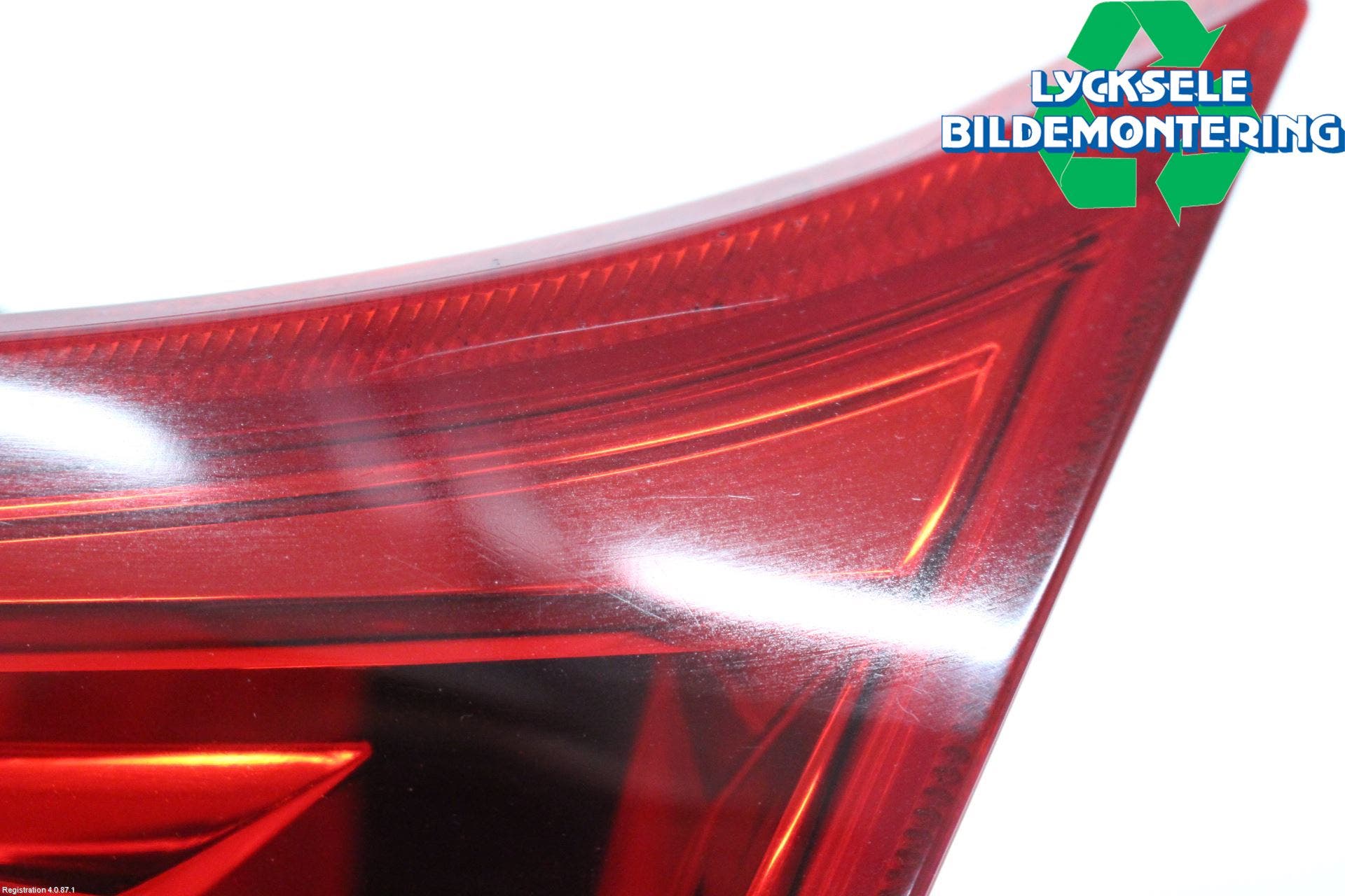 Toyota AURIS 13-19 Bakljus Lucka Hö