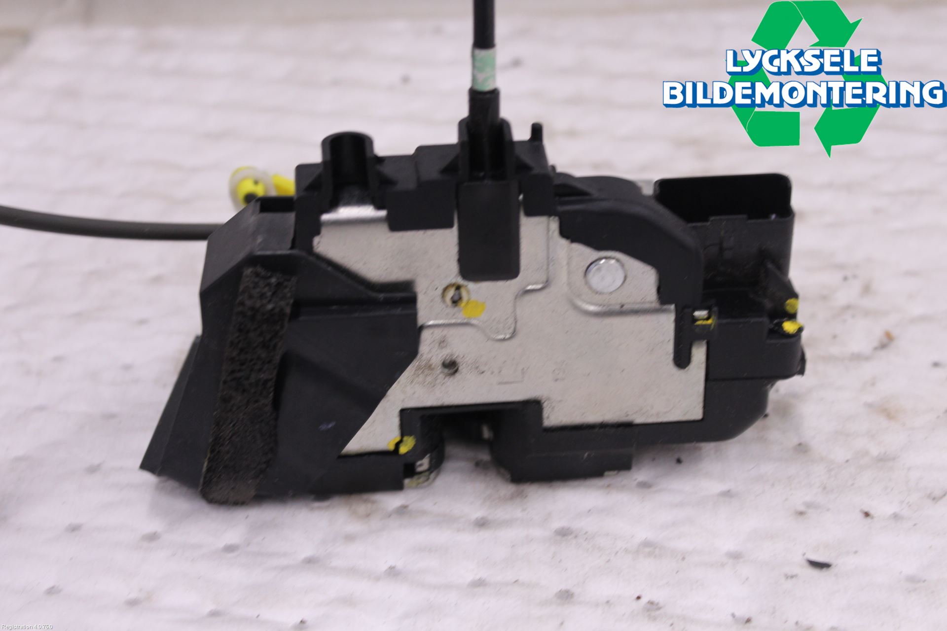 Nissan JUKE 14-19 Låskista-Dörrlås