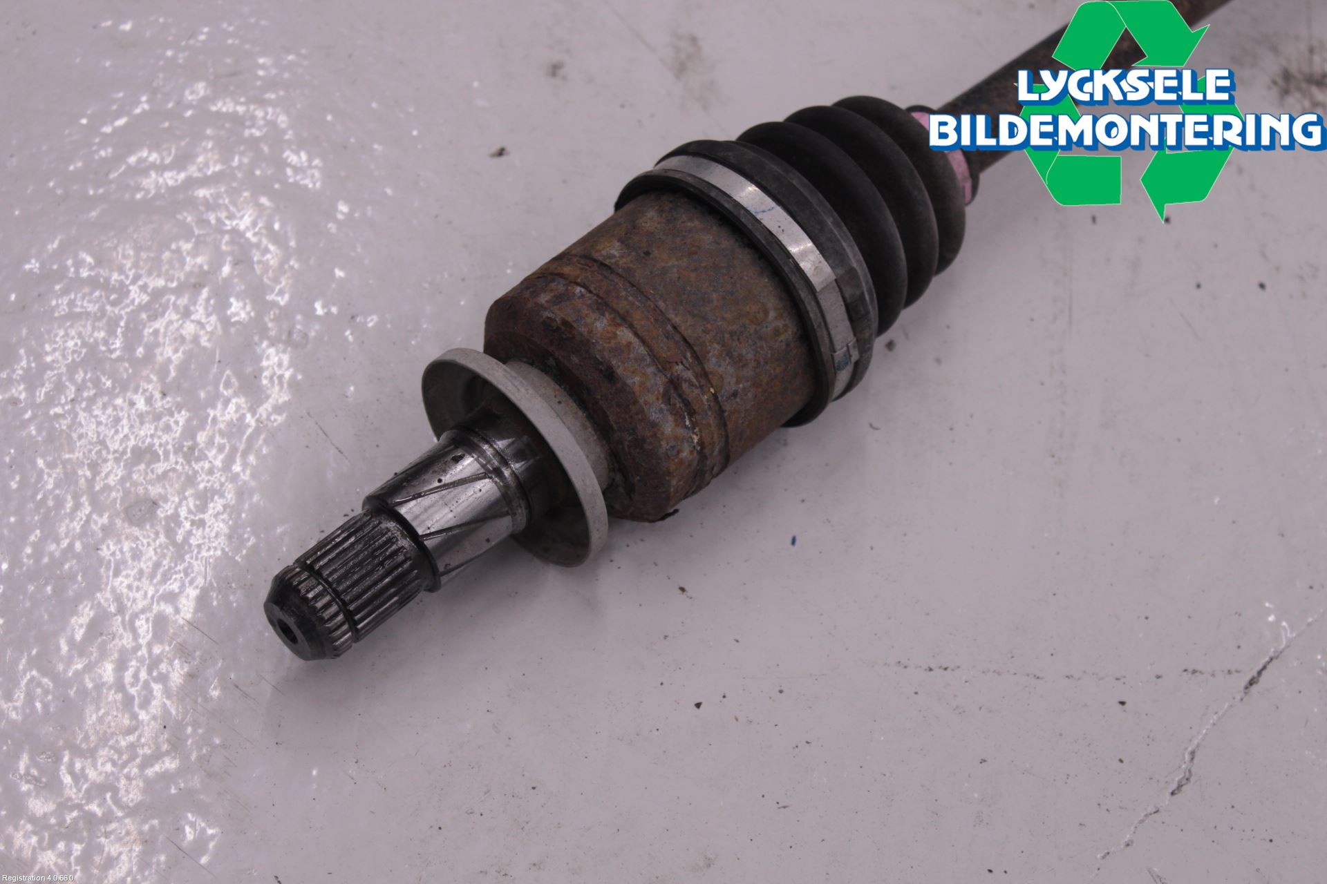 Subaru LEGACY 10-14 Drivaxel Bak Höger