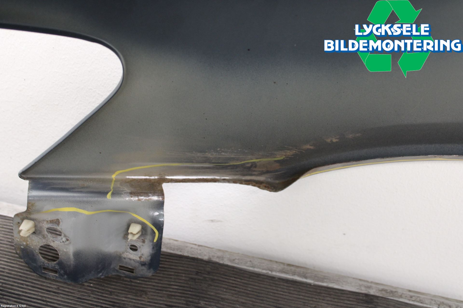 Volvo S40 04-07 Skärm Fram Höger