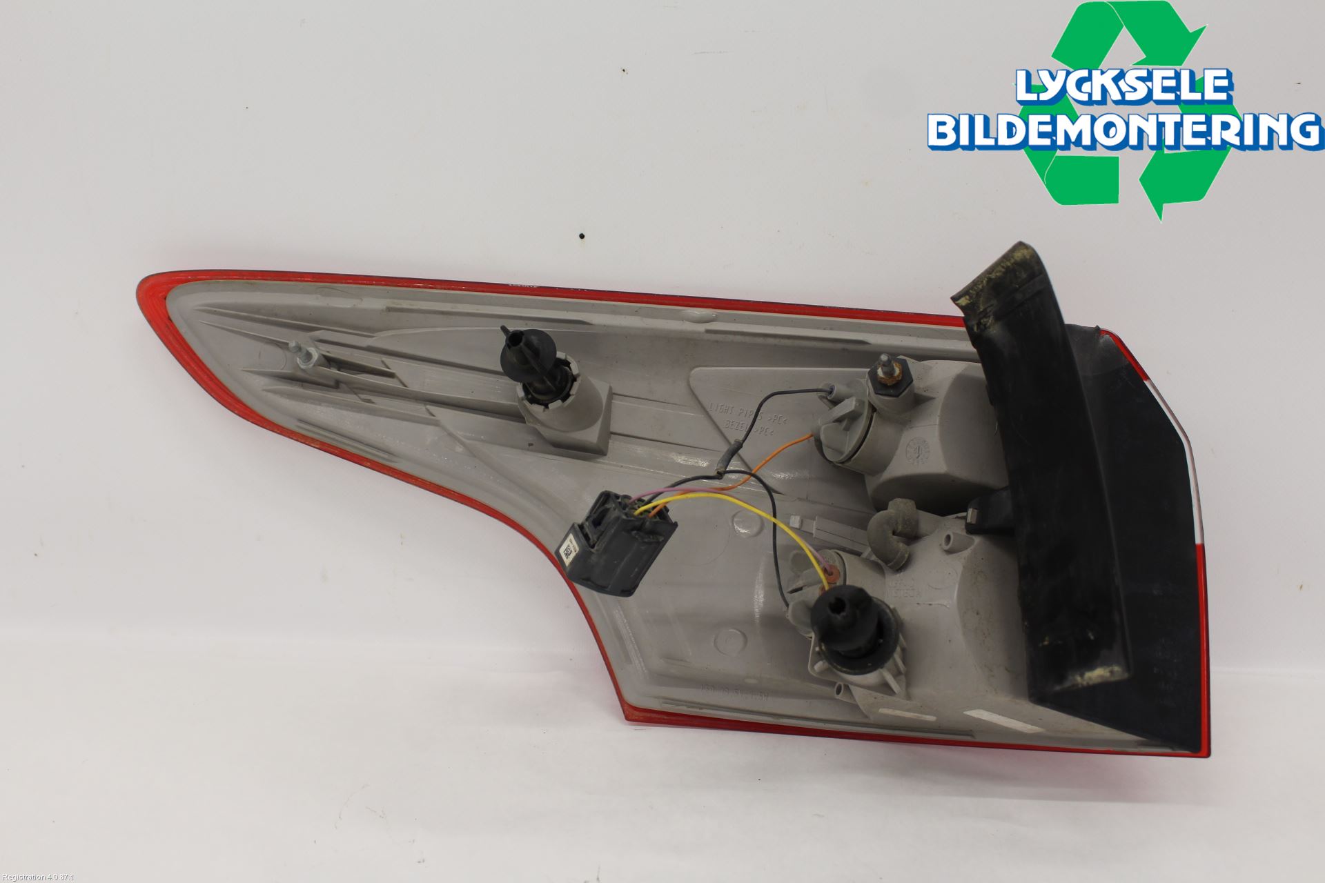 Ford FOCUS 11-14 Bakljus Höger