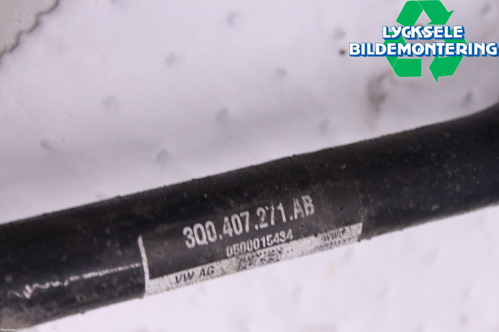 Volkswagen VW TIGUAN 16-24 Drivaxel Fram Vänster