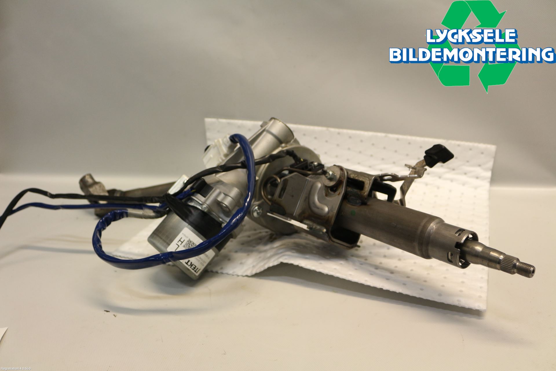 Toyota AURIS 10-12 Rattaxelagg Med Inb Servo
