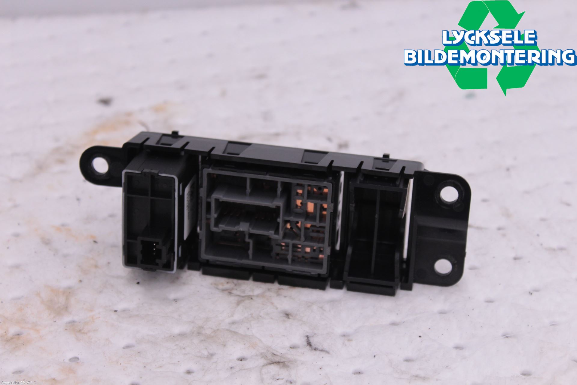 Nissan JUKE 14-19 Strömställare Spegel