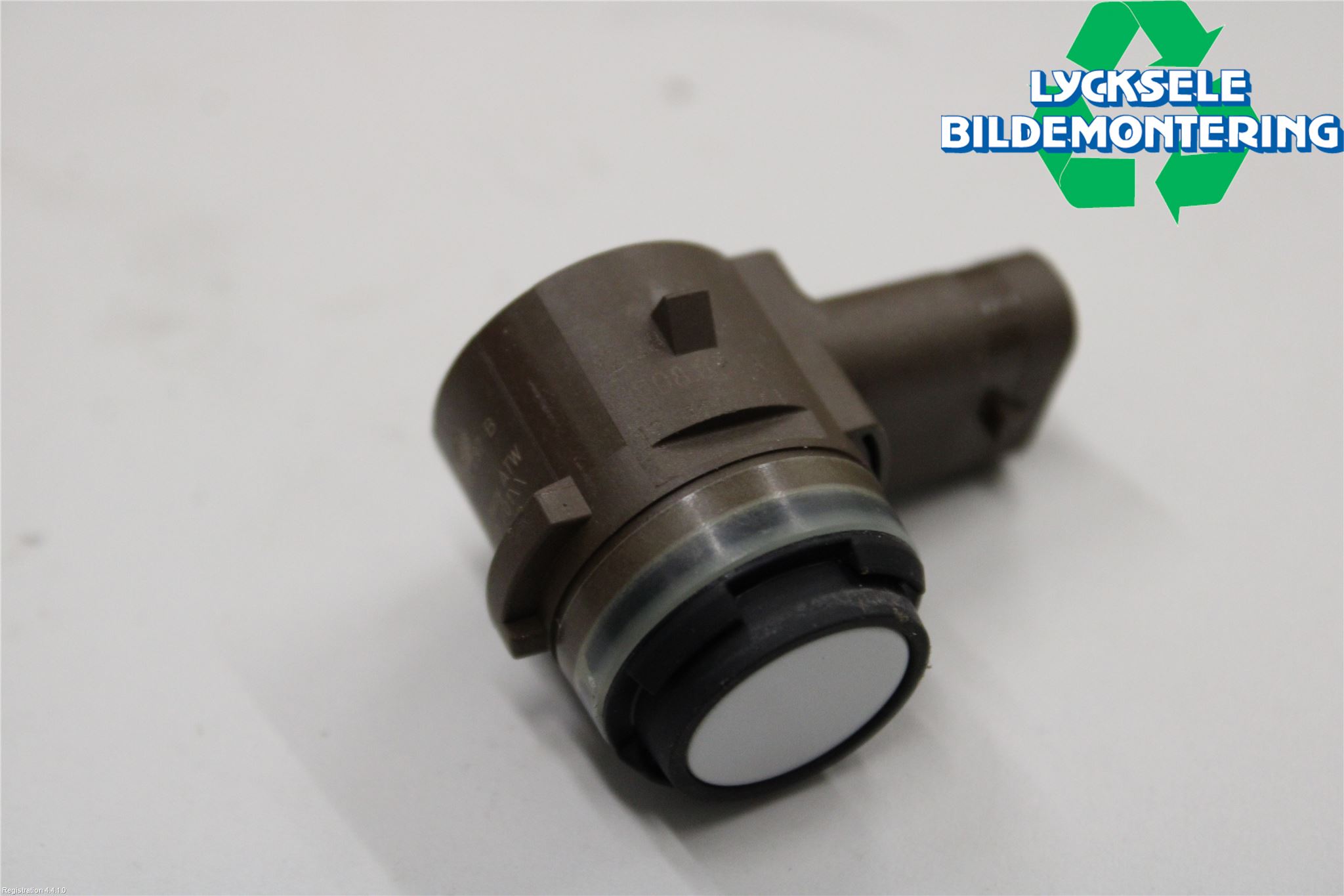 Audi A4/S4 B9 20- Parkeringshjälp Frontsensor