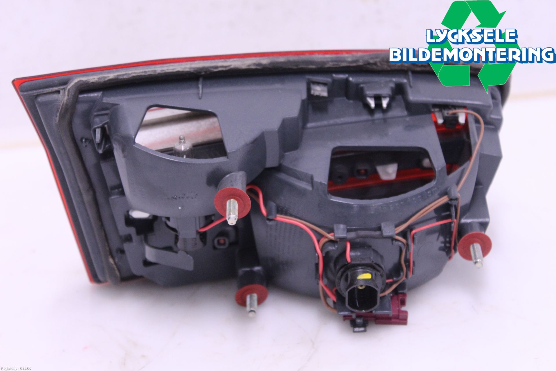 BMW 5 F10/F11/F18 09-17 Bakljus Lucka Hö