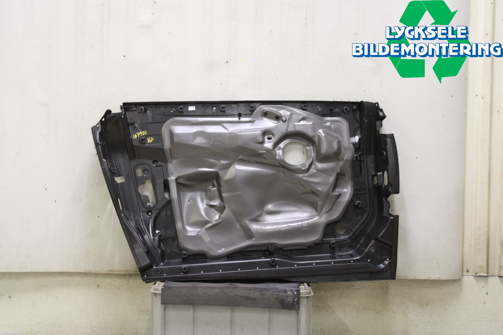 BMW i3 I01 13-22 Dörr Fram Höger