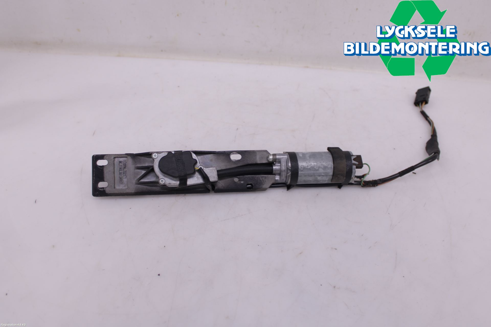 BMW 7 E38      93-01 Låskista Baklucka