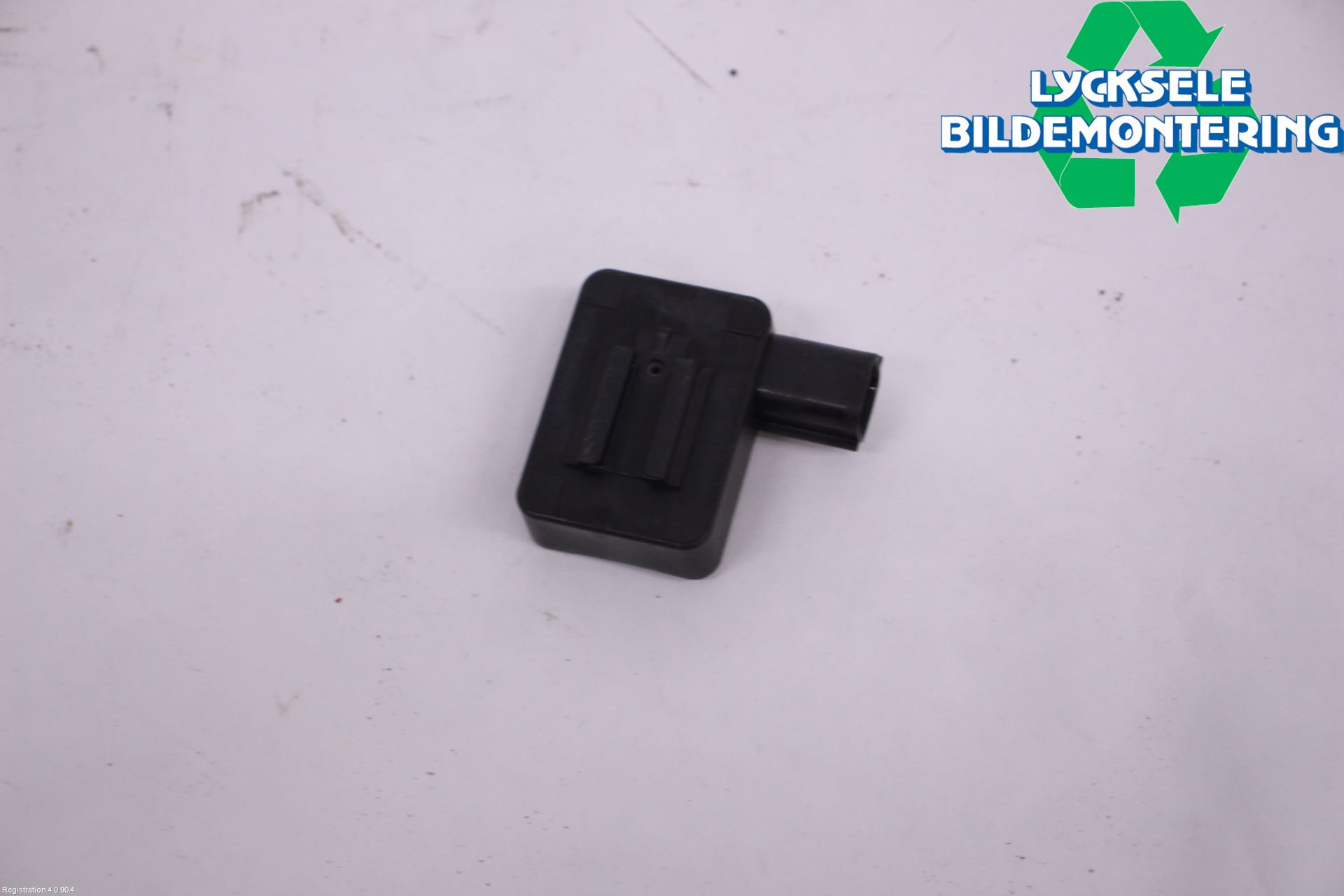 Ford MUSTANG Mach-E 21- Antenn El