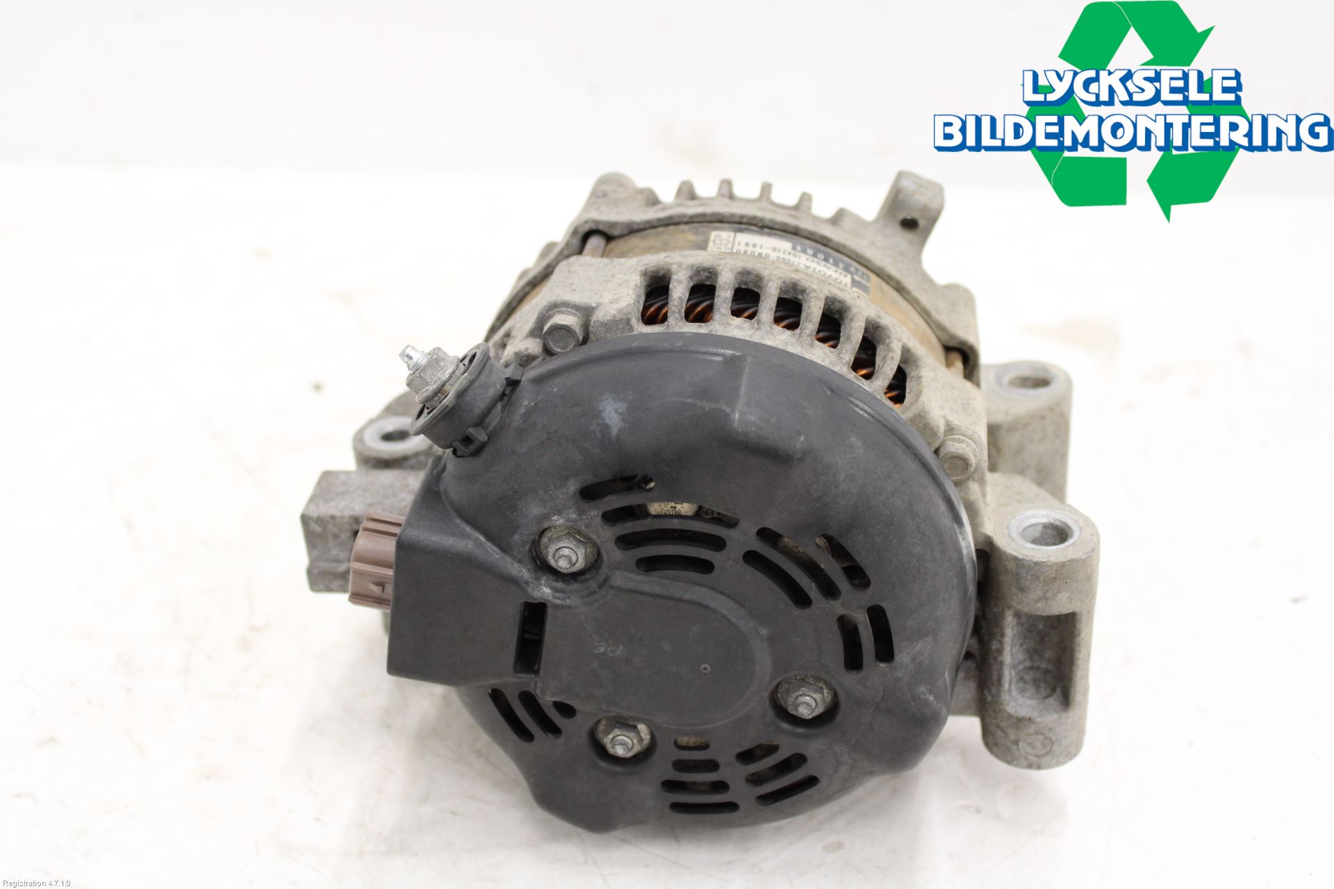 Toyota AVENSIS 09-15 Generator