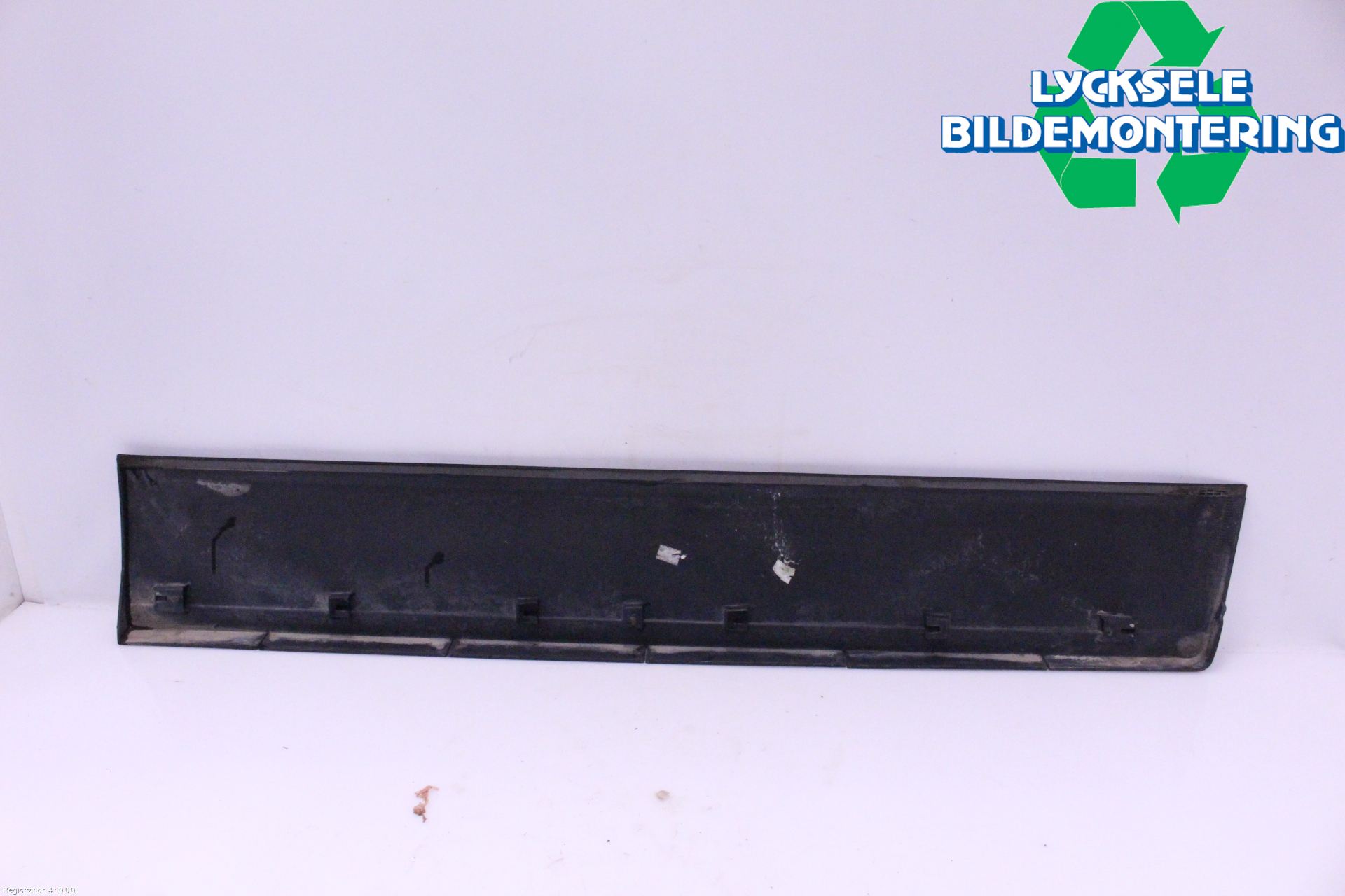 Volvo XC70 08-13 Dörr Dekorlist Fram Vä
